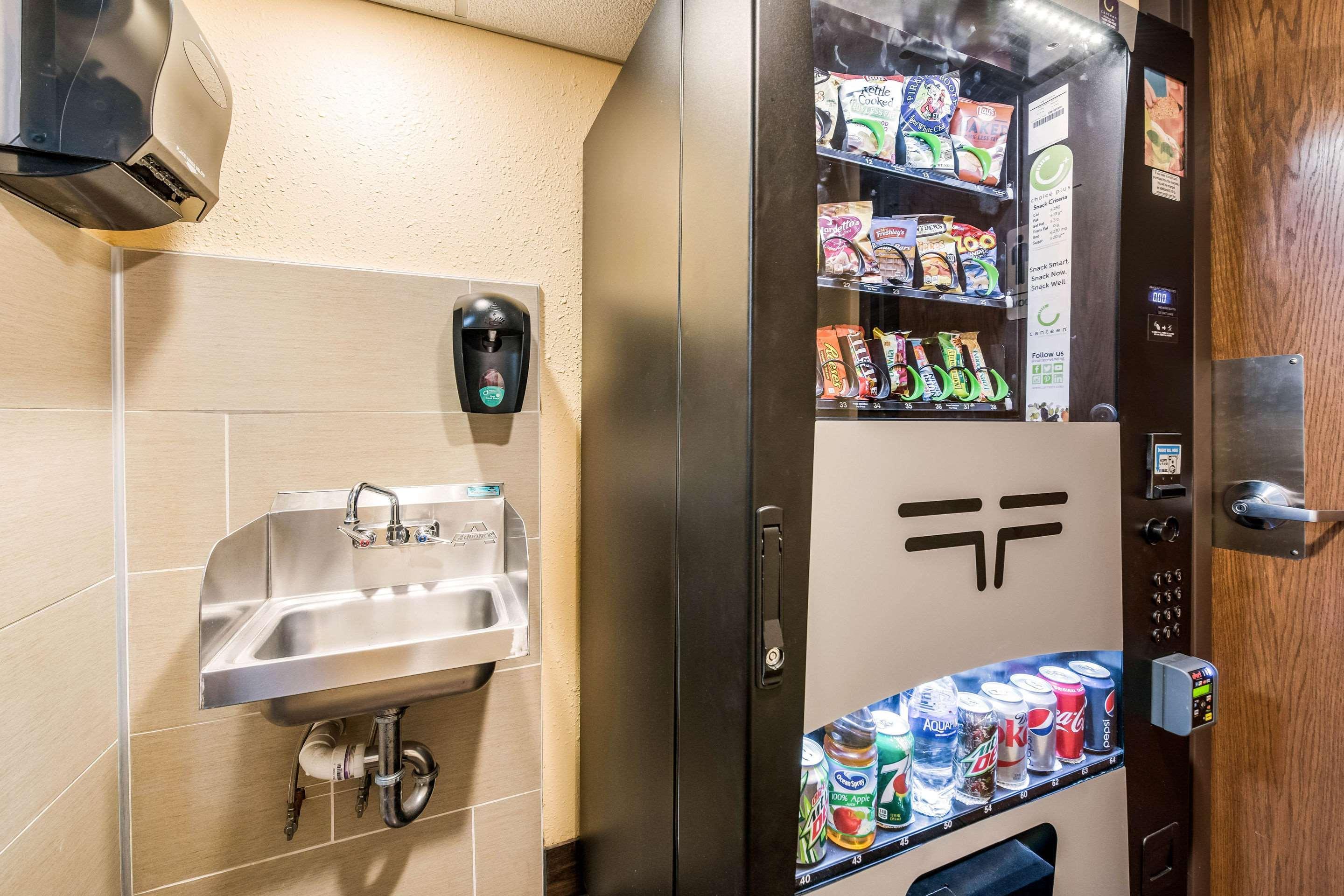 Econo Lodge Mayo Clinic Area Rochester Zewnętrze zdjęcie