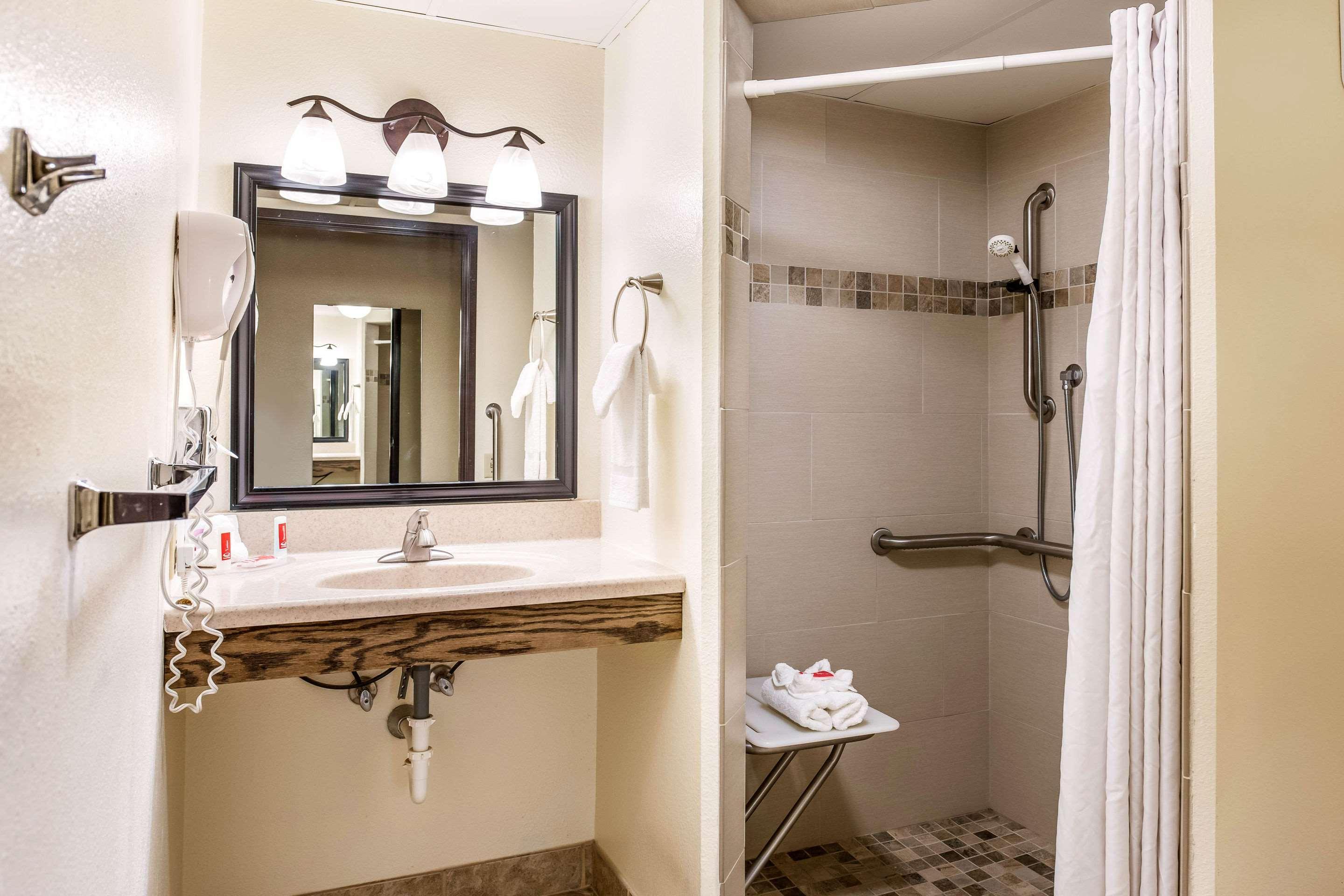 Econo Lodge Mayo Clinic Area Rochester Zewnętrze zdjęcie